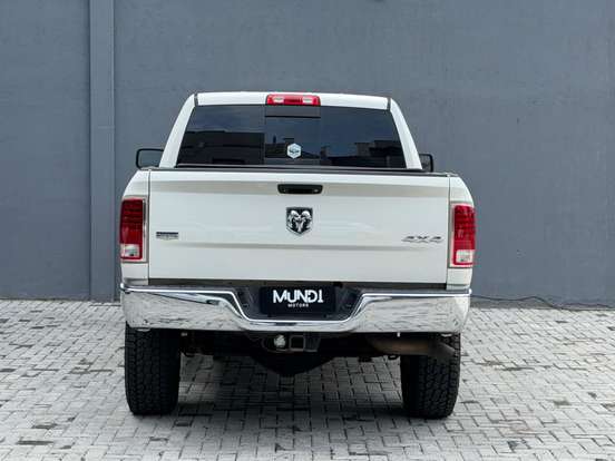 RAM-2500-6.7 LARAMIE 4X4 CD I6 TURBO DIESEL 4P AUTOMÁTICO RAM-2500-2018