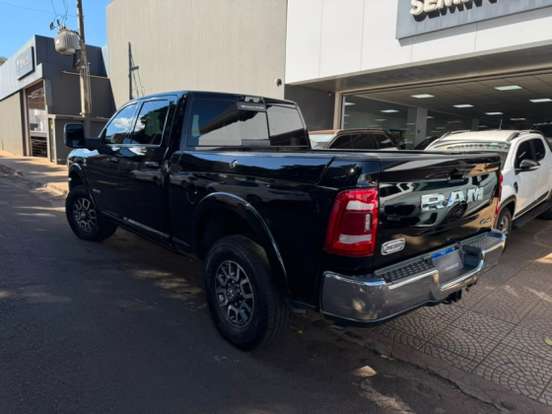 RAM-3500-6.7 I6 TURBO DIESEL LIMITED LONGHORN CD 4X4 AUTOMÁTICO RAM-3500-2024