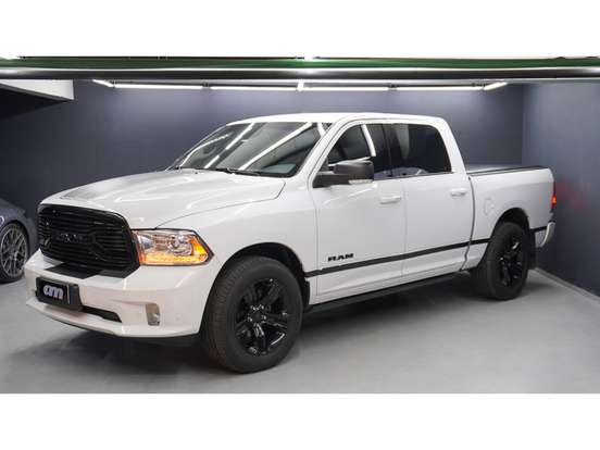 RAM-CLASSIC-5.7 V8 GASOLINA LARAMIE CD 4X4 AUTOMÁTICO RAM-CLASSIC-2023