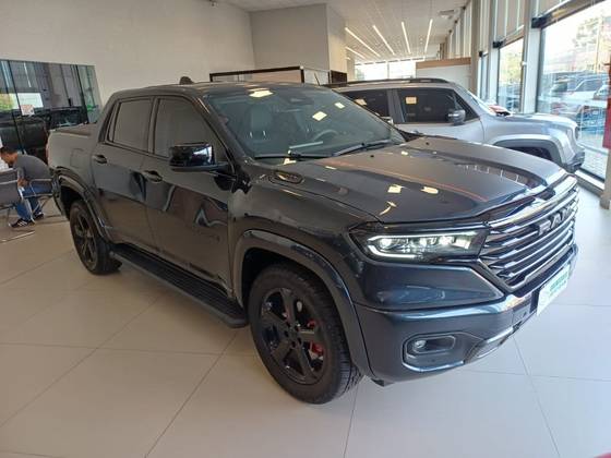 RAM RAMPAGE 2.0 HURRICANE 4 TURBO GASOLINA R/T 4X4 AUTOMÁTICO