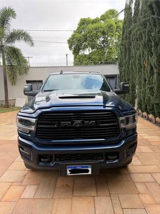 RAM 2500 6.7 I6 TURBO DIESEL LARAMIE NIGHT EDITION CD 4X4 AUTOMÁTICO