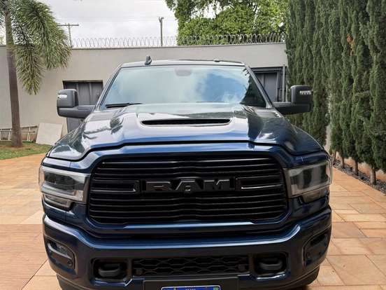 RAM-2500-6.7 I6 TURBO DIESEL LARAMIE NIGHT EDITION CD 4X4 AUTOMÁTICO RAM-2500-2023