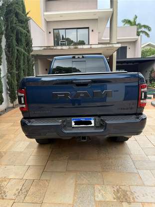 RAM-2500-6.7 I6 TURBO DIESEL LARAMIE NIGHT EDITION CD 4X4 AUTOMÁTICO RAM-2500-2023