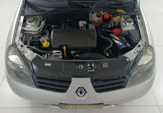RENAULT-CLIO-2010
