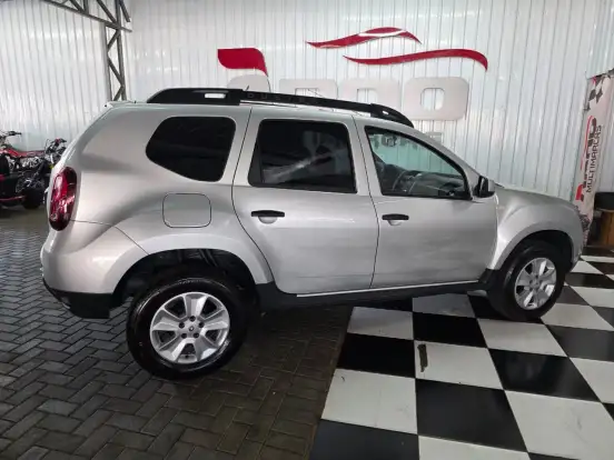 RENAULT-DUSTER-2017