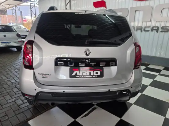 RENAULT-DUSTER-2017
