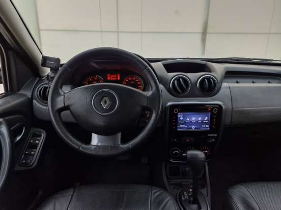 RENAULT-DUSTER-2013