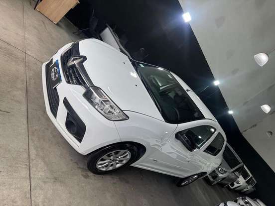 RENAULT-LOGAN-2022