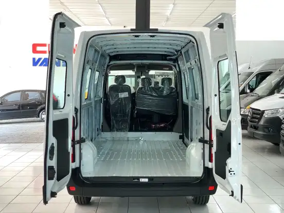RENAULT-MASTER-2026