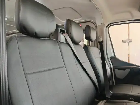 RENAULT-MASTER-2025