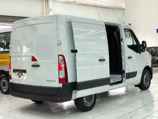RENAULT-MASTER-2026