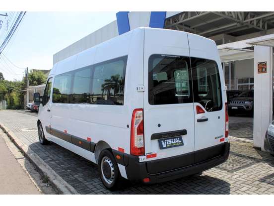 RENAULT-MASTER-2021