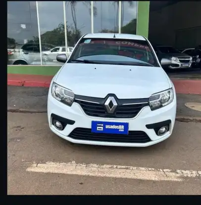 RENAULT-SANDERO-2021