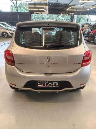 RENAULT-SANDERO-2019