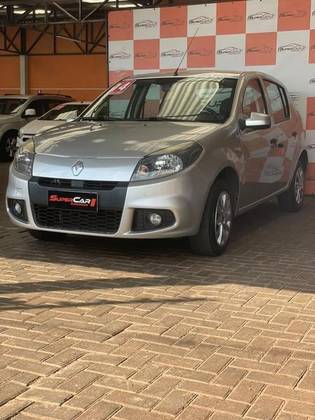 RENAULT SANDERO 1.6 PRIVILÈGE 8V FLEX 4P MANUAL