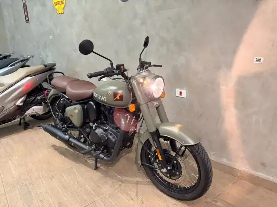 ROYAL ENFIELD-CLASSIC 350-2024