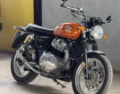 ROYAL ENFIELD INTERCEPTOR ROYAL ENFIELD INTERCEPTOR