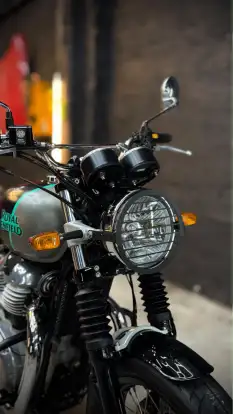 ROYAL ENFIELD-INTERCEPTOR-2022