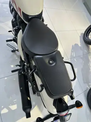 ROYAL ENFIELD-SHOTGUN 650 STENCIL WHITE-2025