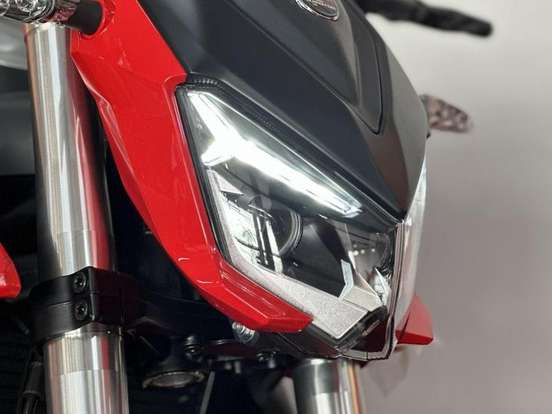 SHINERAY-SBM 400 S SHINERAY-SBM 400 S-2026