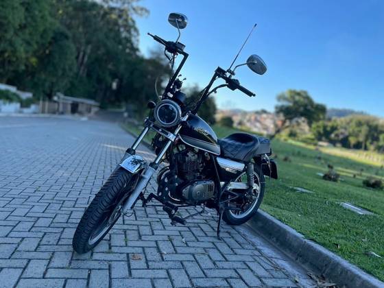 SUZUKI INTRUDER 125 
