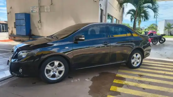 TOYOTA-COROLLA-2010