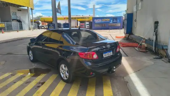 TOYOTA-COROLLA-2010