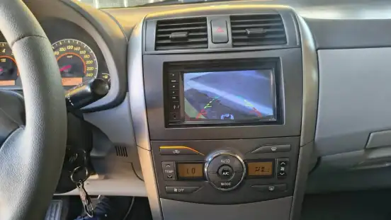 TOYOTA-COROLLA-2010