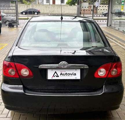 TOYOTA-COROLLA-2005