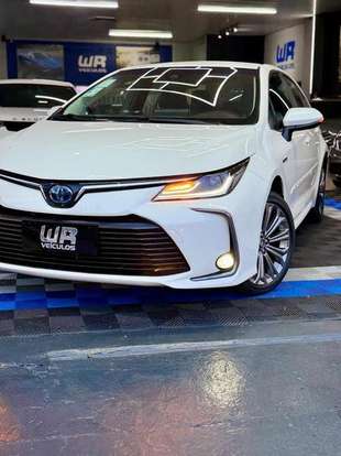 TOYOTA-COROLLA-2021