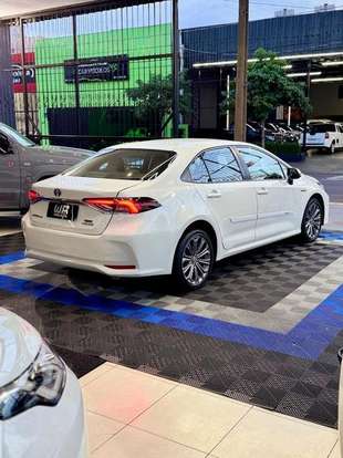 TOYOTA-COROLLA-2021