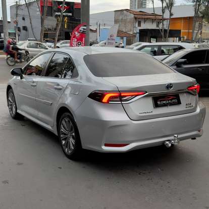 TOYOTA-COROLLA-2021