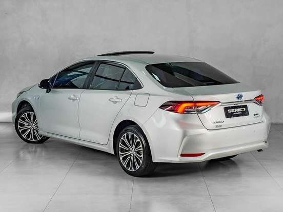 TOYOTA-COROLLA-2021