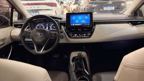 TOYOTA-COROLLA-2024