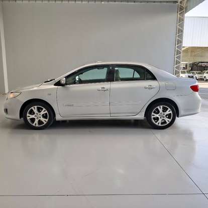 TOYOTA-COROLLA-2010
