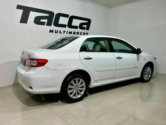 TOYOTA-COROLLA-2013