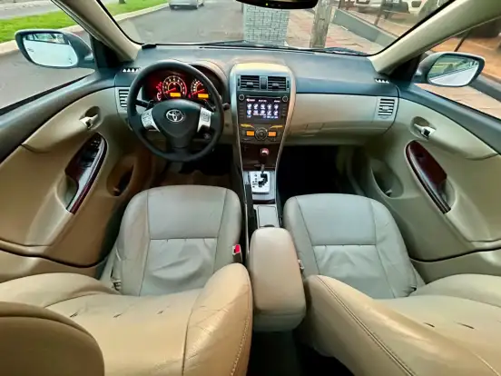 TOYOTA-COROLLA-2013