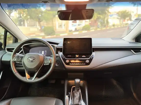 TOYOTA-COROLLA-2023