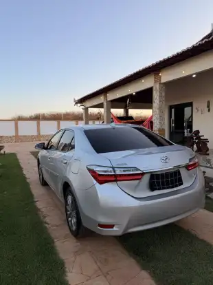 TOYOTA-COROLLA-2018