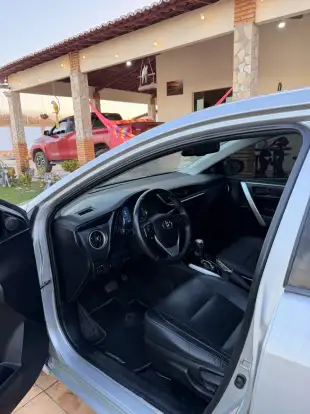 TOYOTA-COROLLA-2018