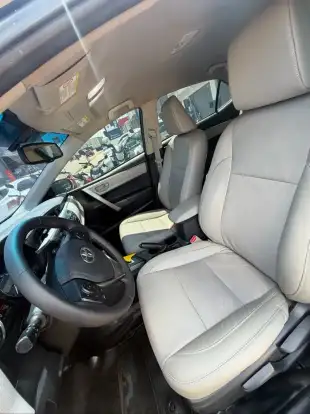 TOYOTA-COROLLA-2017