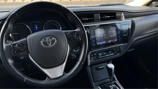 TOYOTA-COROLLA-2019