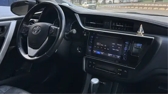 TOYOTA-COROLLA-2019