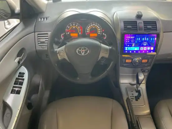TOYOTA-COROLLA-2010