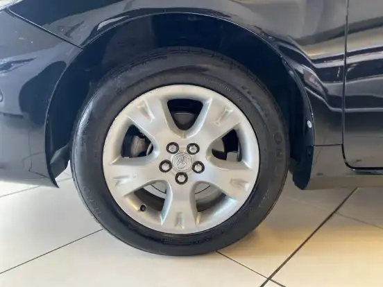 TOYOTA-COROLLA-2010