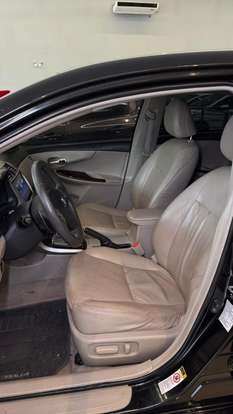 TOYOTA-COROLLA-2011