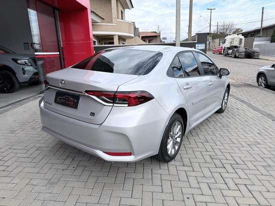 TOYOTA-COROLLA-2025