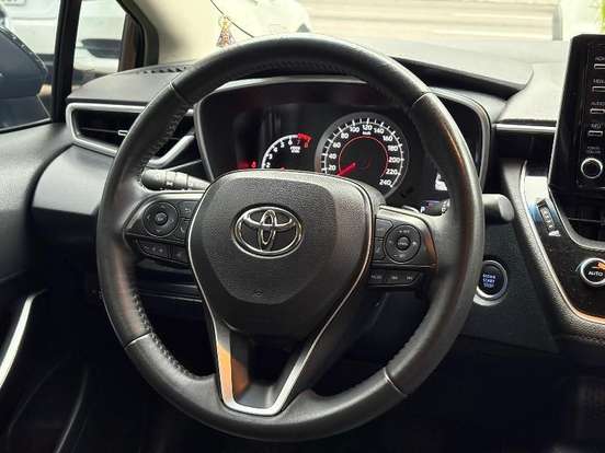 TOYOTA-COROLLA-2023