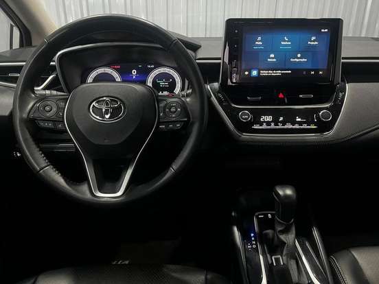 TOYOTA-COROLLA-2024