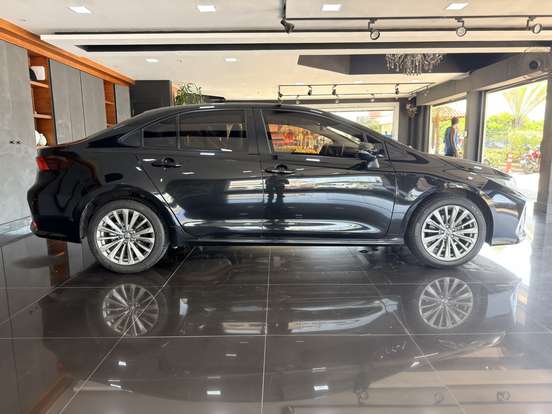 TOYOTA-COROLLA-2023